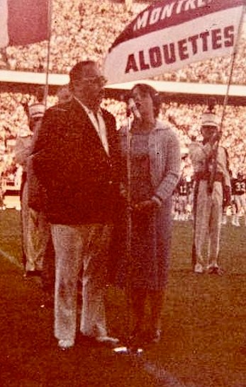 Dillon & Donna O'Connor National Anthem at Landsdowne Park